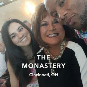 Meet your Posher, Connie